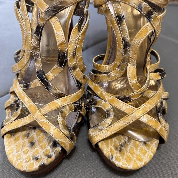 Calvin Klein high heels - Picture 2 of 3